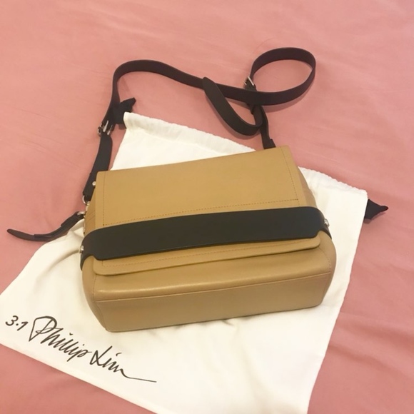 3.1 PHILLIP LIM Bianca Medium Crossbody Bag - Picture 4 of 7